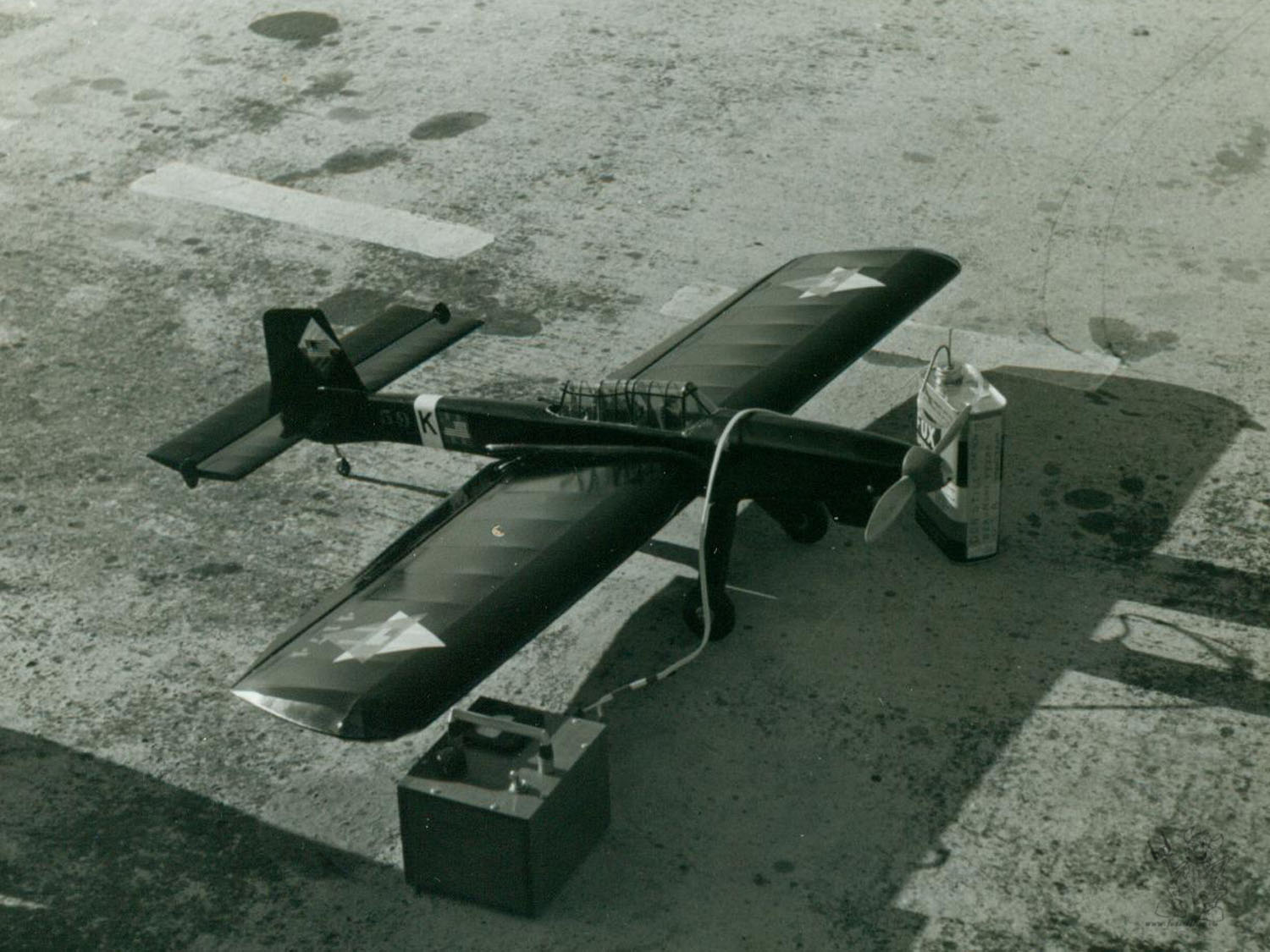 кордовая модель самолета